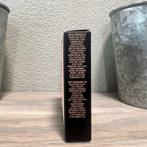 Gucci Limited Edition Eyeshadow Palette - Picture 3 of 8